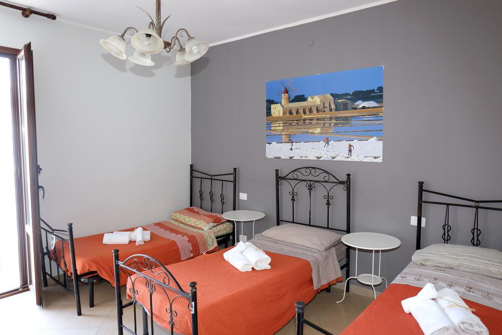 Appartement Conte Agostino Pepoli à Trapani Extérieur photo
