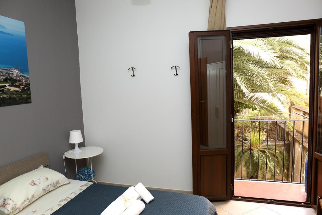 Appartement Conte Agostino Pepoli à Trapani Extérieur photo